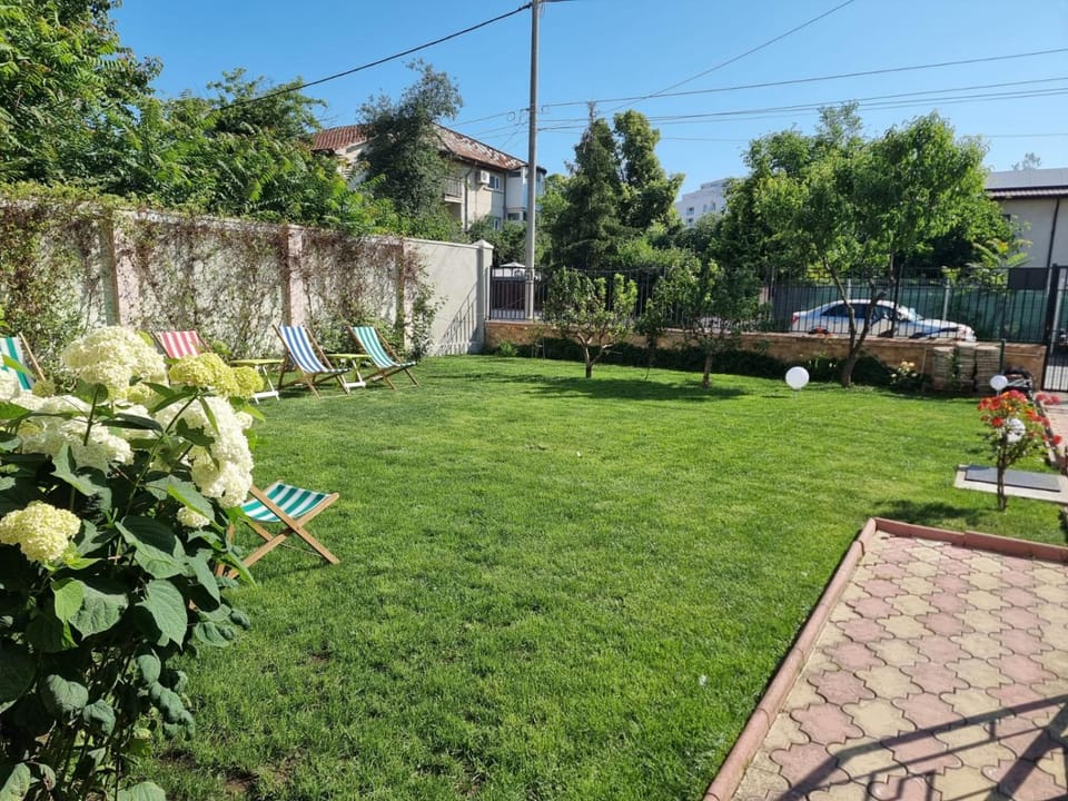 Inner courtyard view