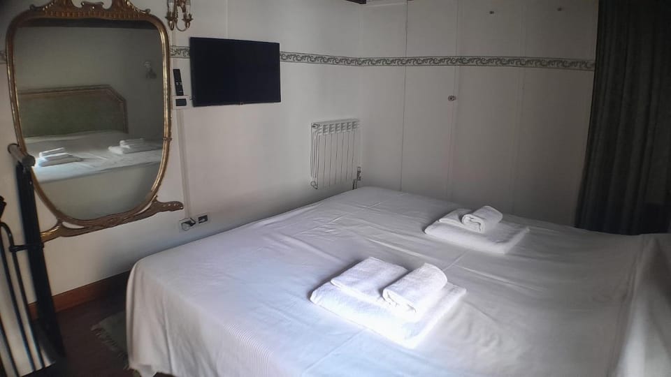 Little Miracles Terrace Apartment in Venice