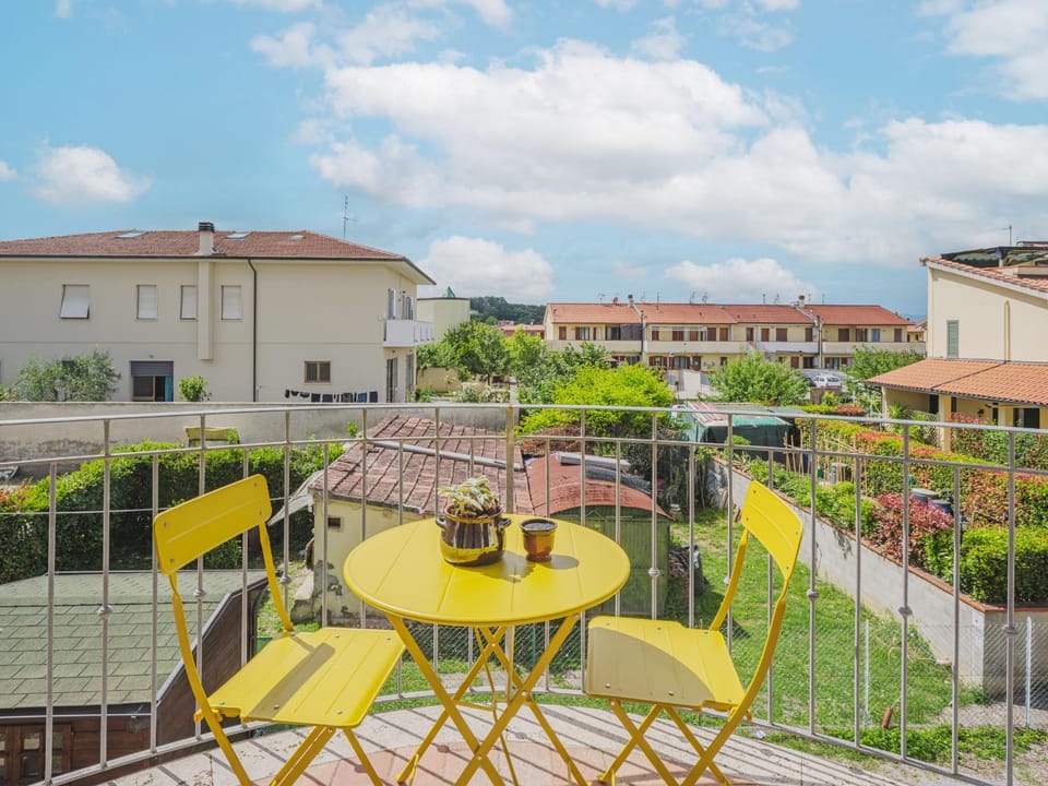 Spring, View (from property/room), Balcony/Terrace