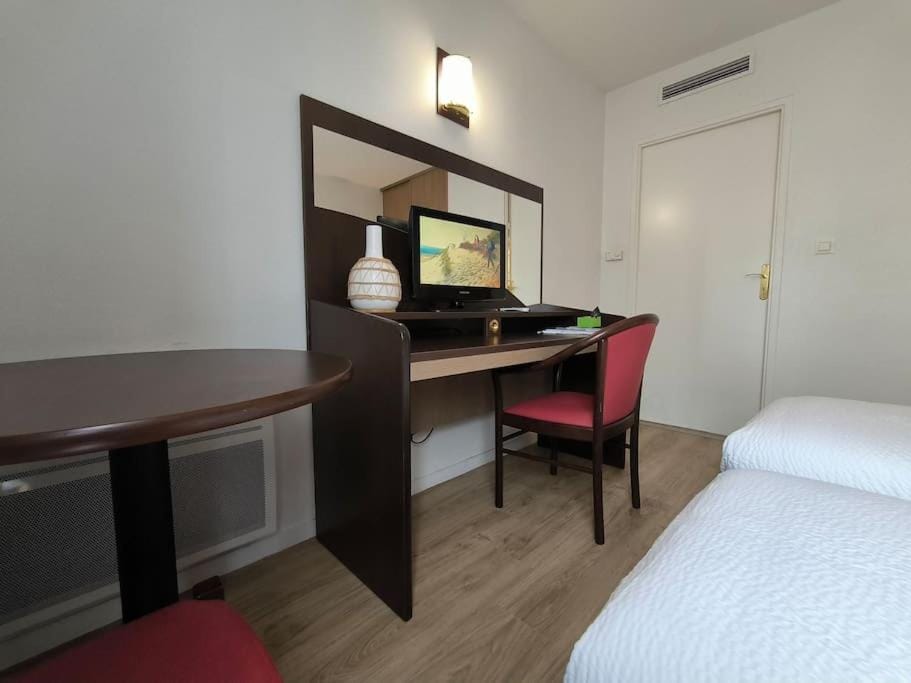 Fonctionnel-Calme-Parking gratuit-Wifi Apartment in Pau