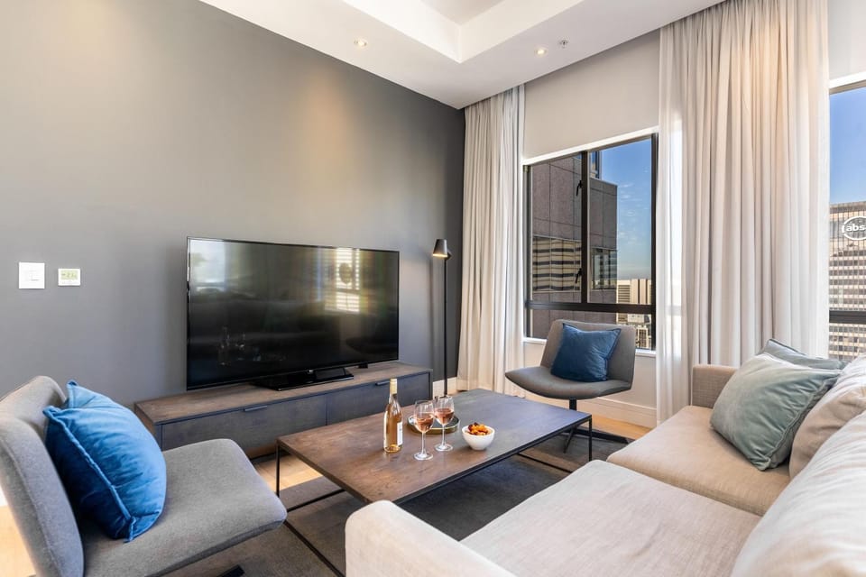 Skyline Apartment 2112 - In the heart of Cape Town Apartment in Cape Town