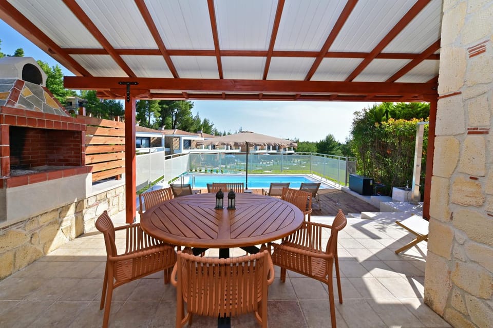 BBQ facilities, Balcony/Terrace