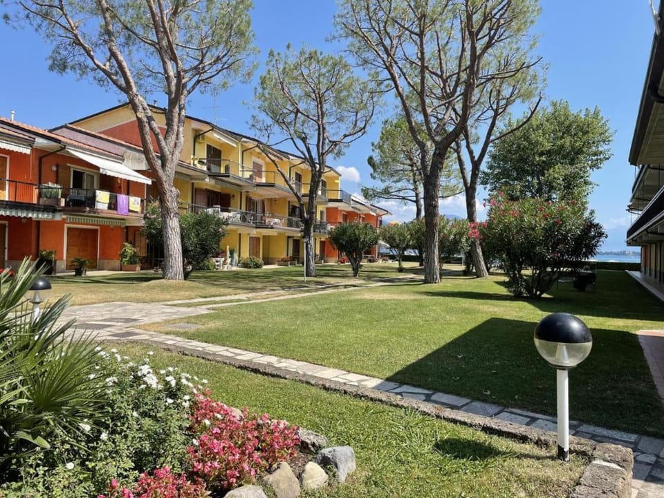 Garden, Garden view