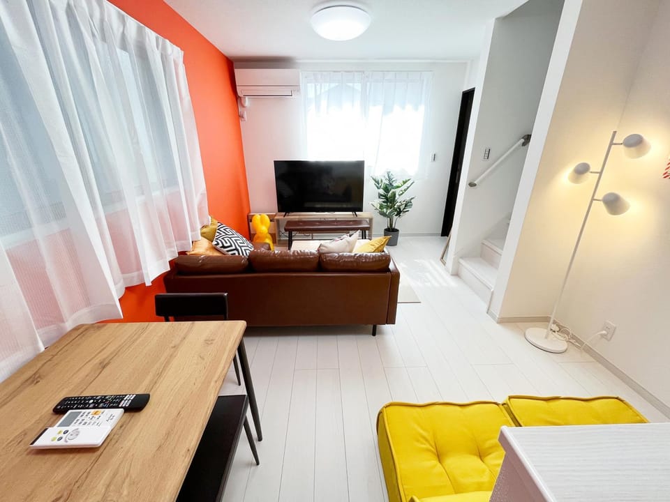 Good access 3LDK 15 people! Spacious room Apartment in Japan