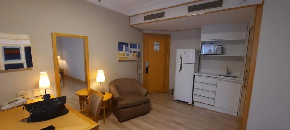 Flat em hotel 4 estrelas com ótima localização em Higienópolis Apartment hotel in Sao Paulo City