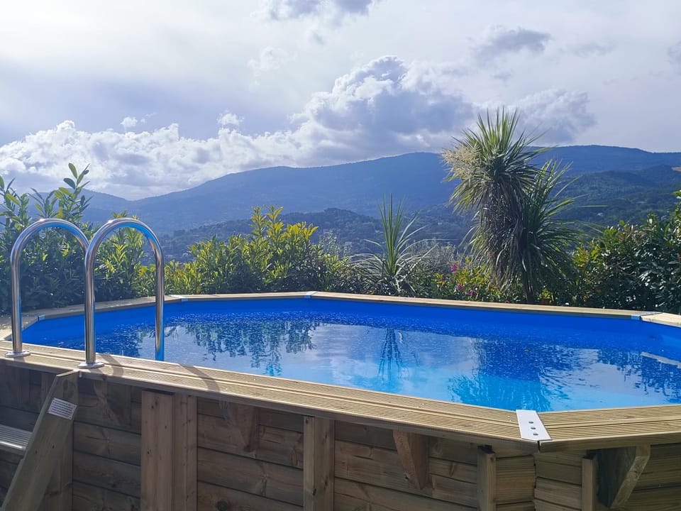 L'Aloha Gîte de charme au cœur de Fayence avec Vue Panoramique House in Fayence