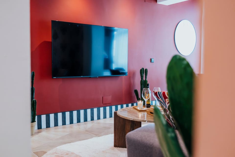 Communal lounge/ TV room, TV and multimedia, Evening entertainment