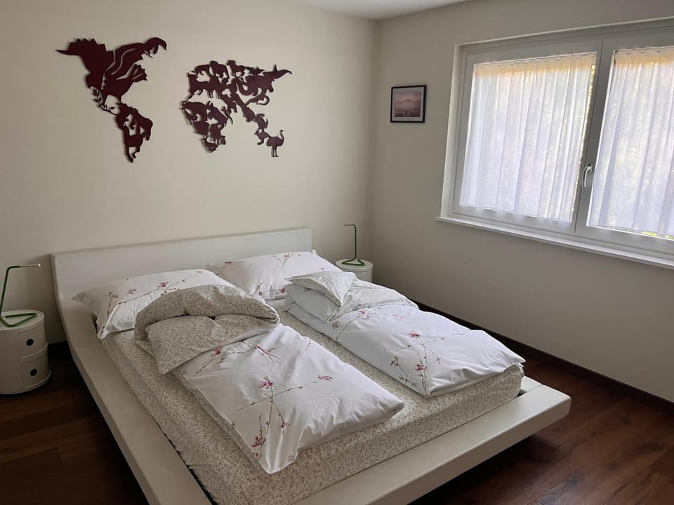 2 chambres doubles et salle de bains Vacation rental in Nyon