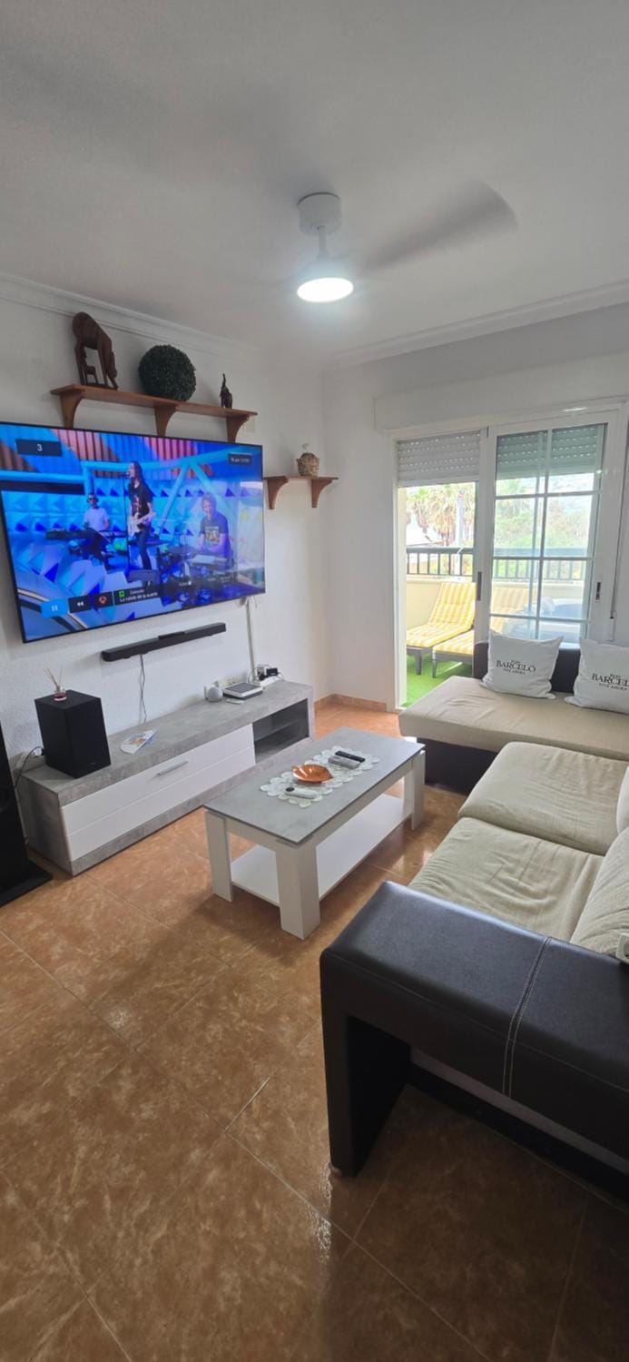 Communal lounge/ TV room, Bed, TV and multimedia, Living room