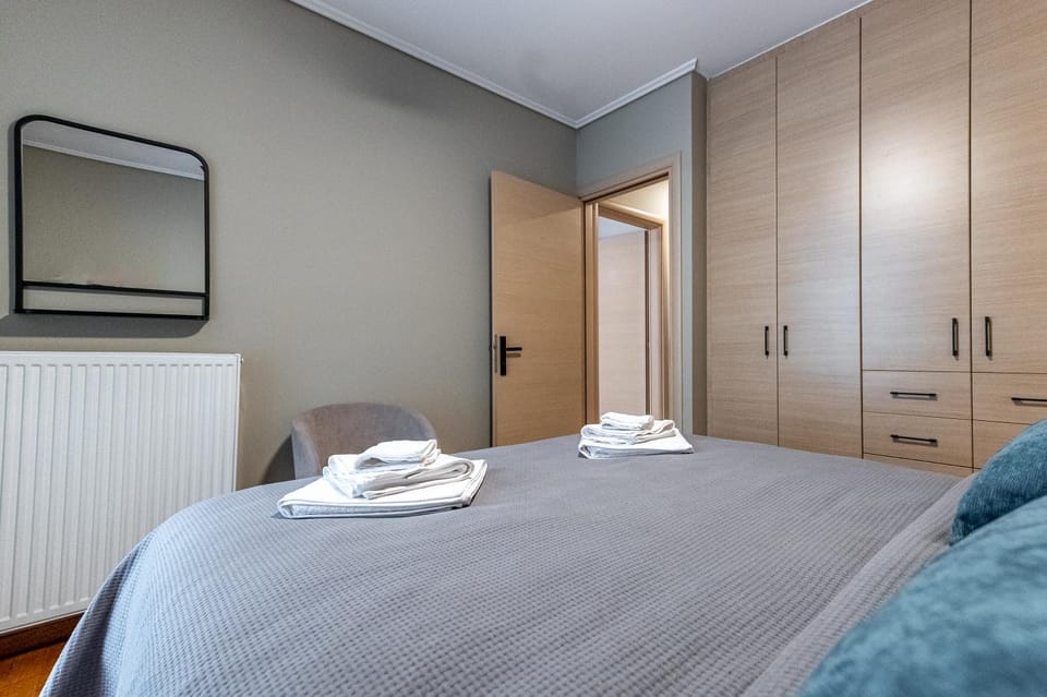 Bed, Bedroom, wardrobe