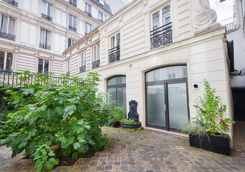 Property building, Garden view