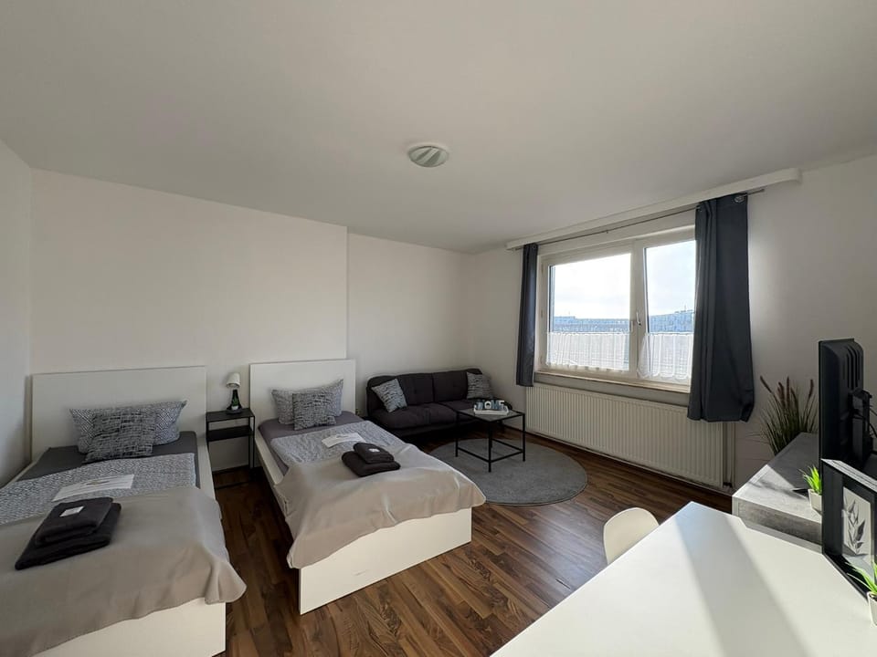 Living room, Photo of the whole room, Bedroom