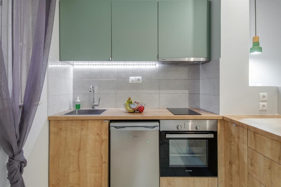 Kitchen or kitchenette, Living room