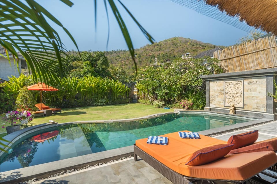 Natural landscape, Garden, Garden view, Mountain view, Pool view, Swimming pool, sunbed
