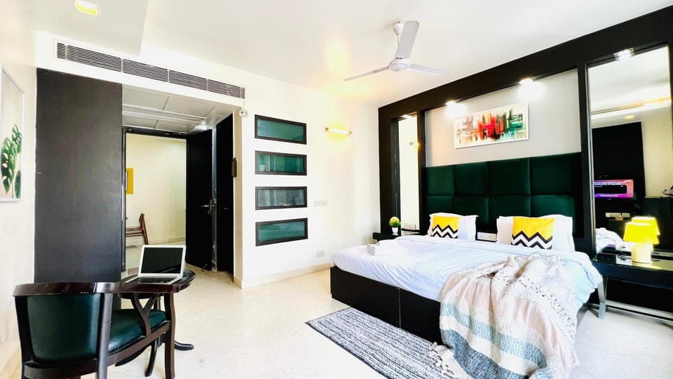 Bed, Photo of the whole room