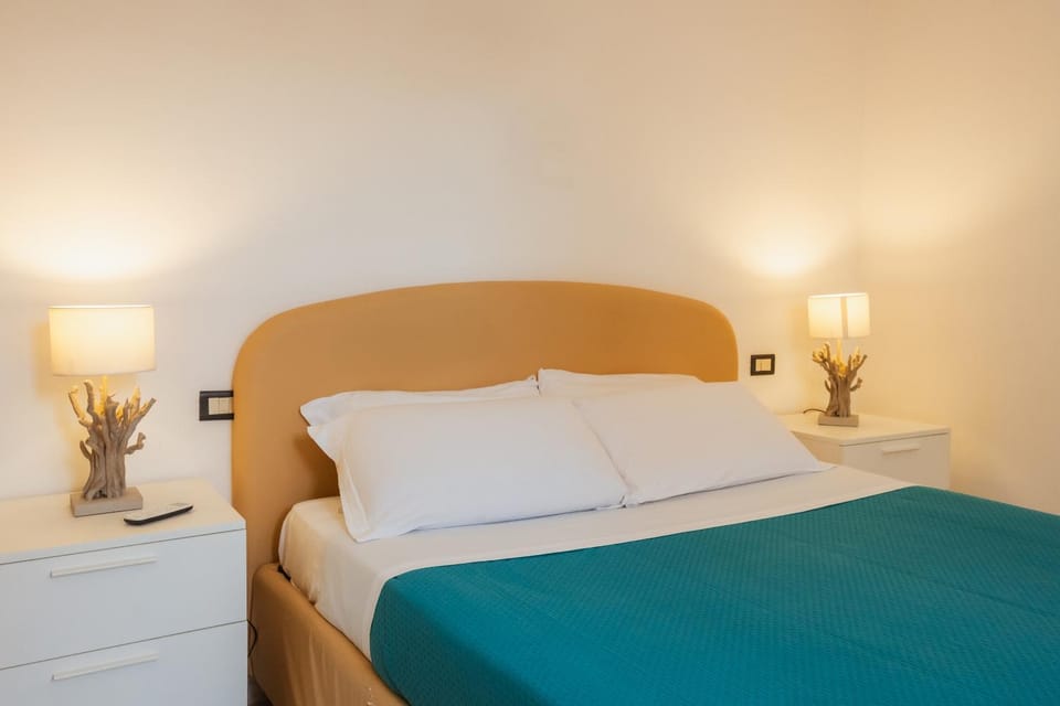 Bed, Decorative detail, Bedroom