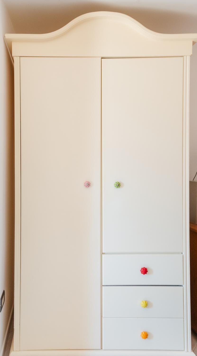 Decorative detail, locker, wardrobe