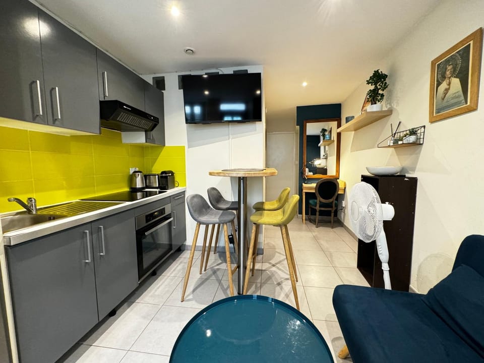 La Loge d'Avignon - Cœur de Ville - Wifi Apartment in Avignon