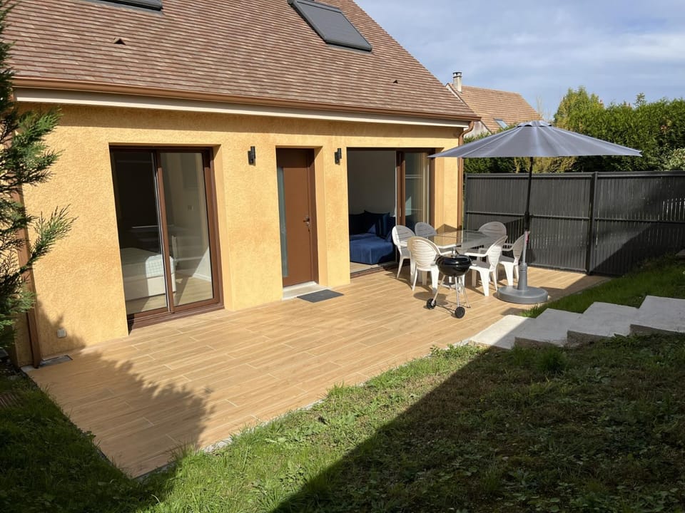 BBQ facilities, Garden, Balcony/Terrace