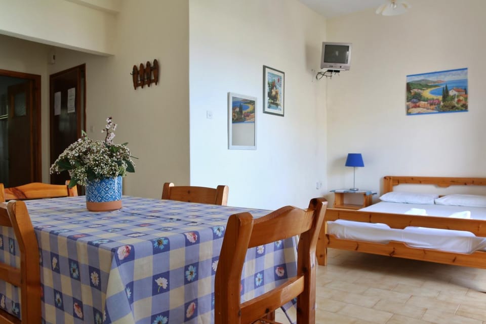 Seaview - selfcatering apartment - Helen No 6 Apartment in Argolis, Greece