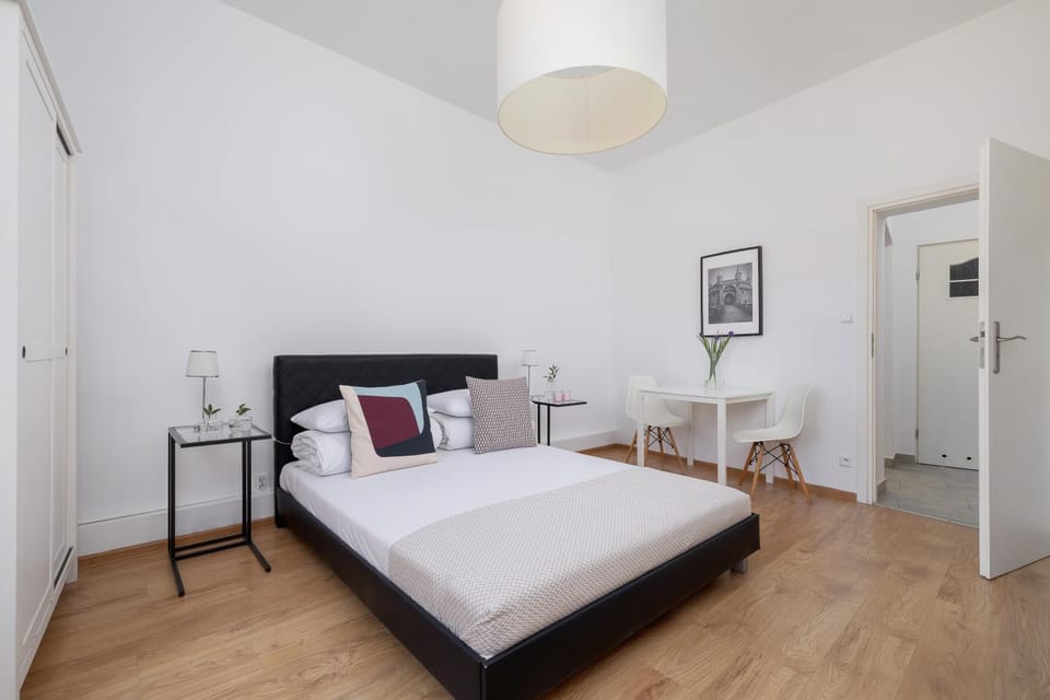 Bed, Photo of the whole room, Bedroom, wardrobe