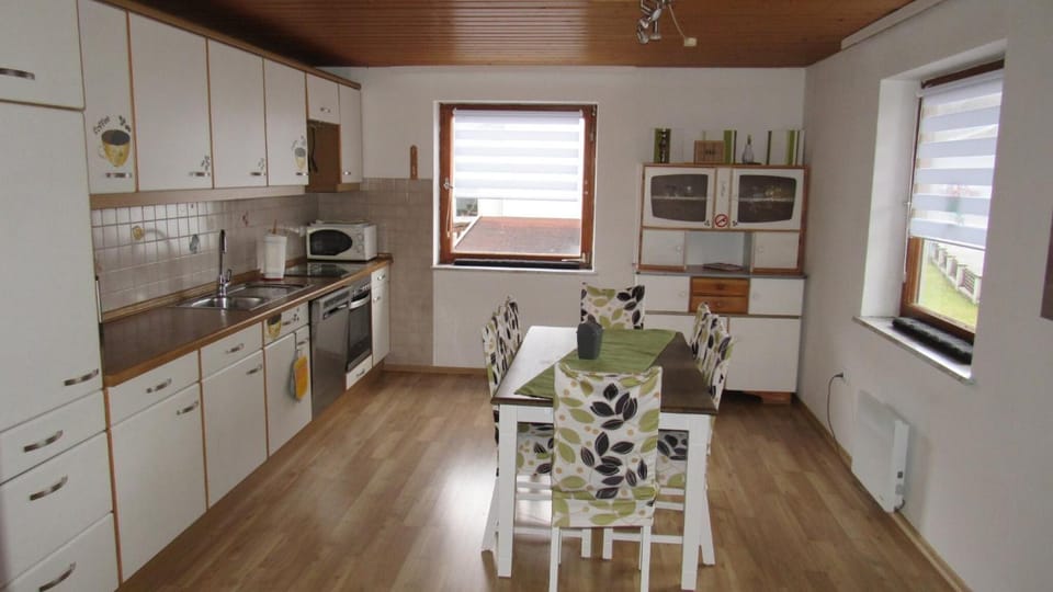 Property building, Kitchen or kitchenette, Living room