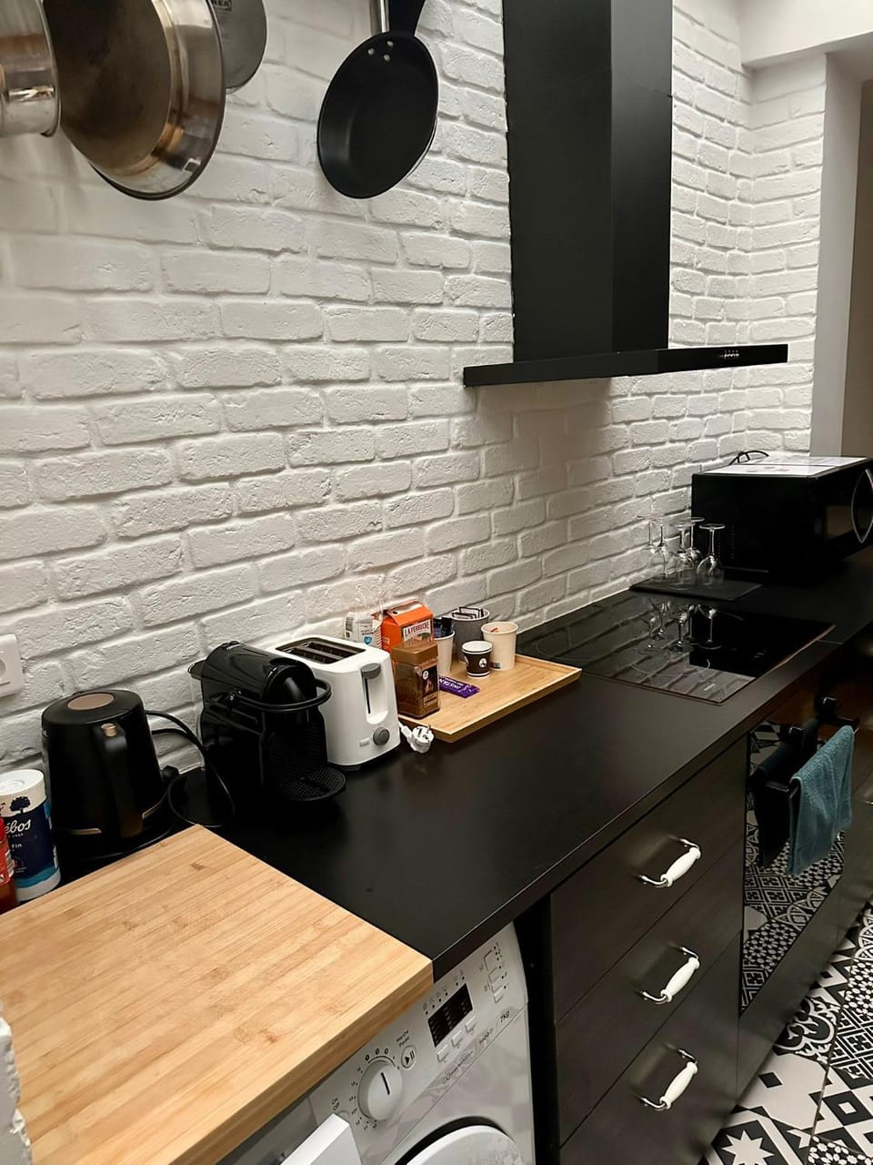 stove, toaster