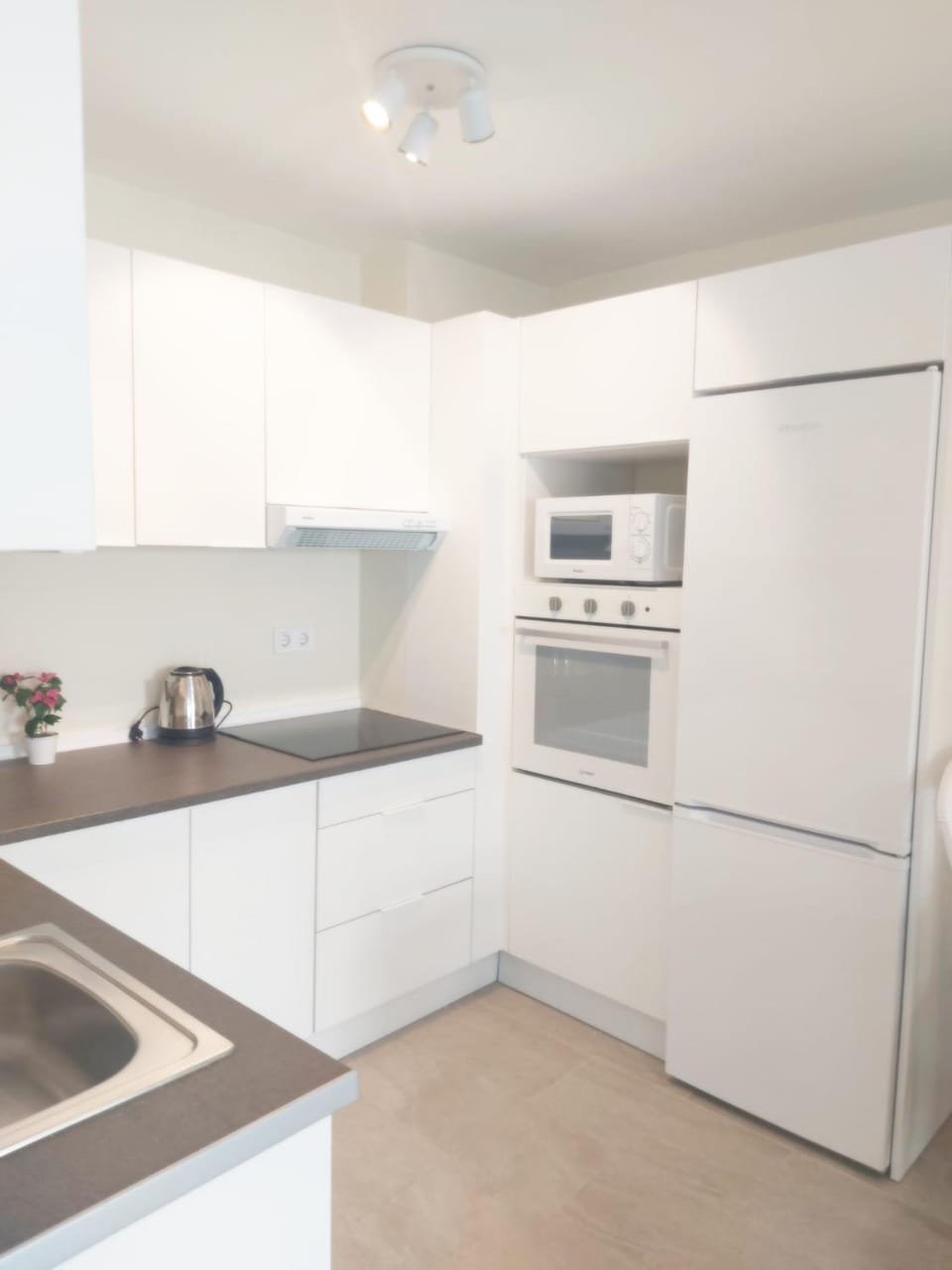 Kitchen or kitchenette
