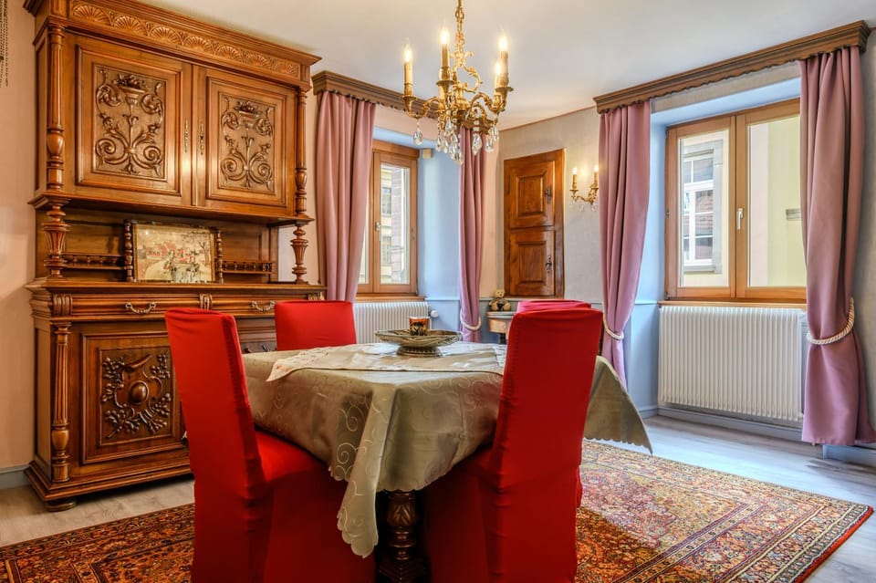 Property building, Living room