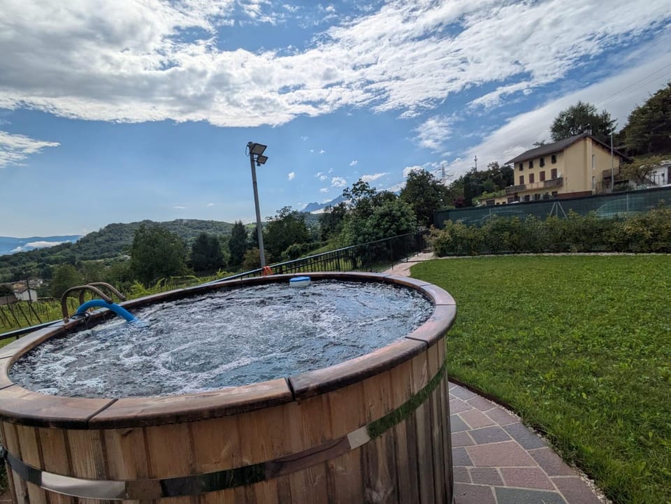Hot Tub, Pool view