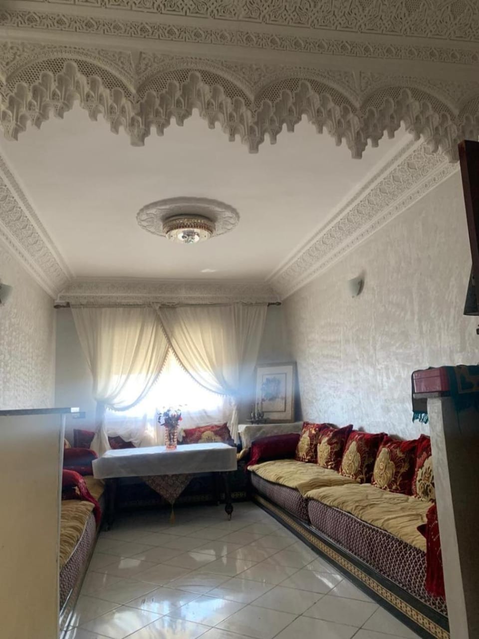 Living room, Photo of the whole room, Seating area