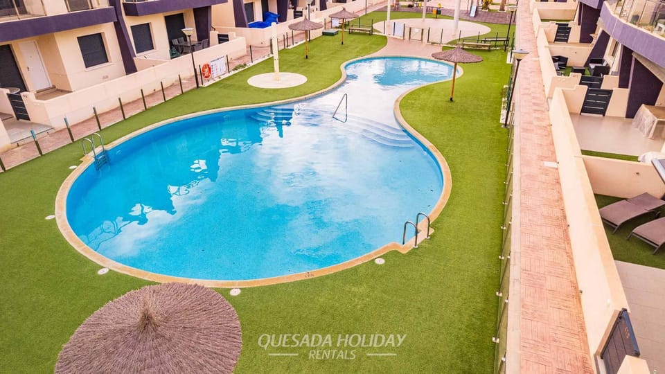 Garden, Swimming pool
