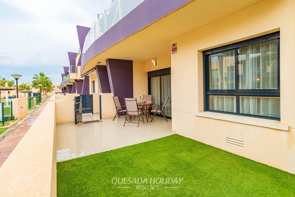 Garden, Balcony/Terrace