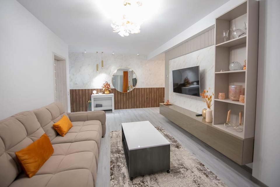 Communal lounge/ TV room, TV and multimedia, Living room, Seating area, Evening entertainment