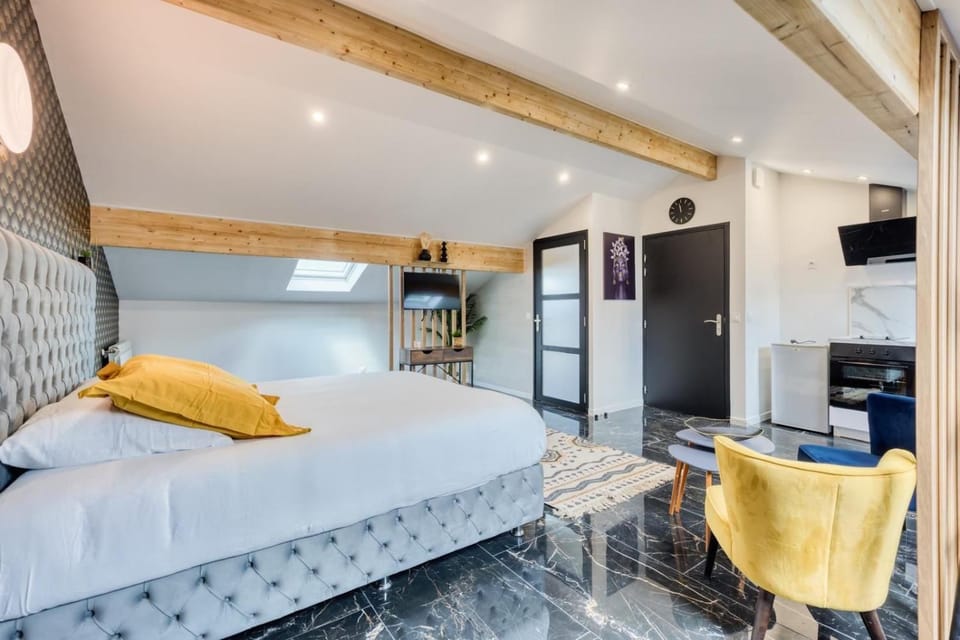 Studio 3 Apartment in Île-de-France