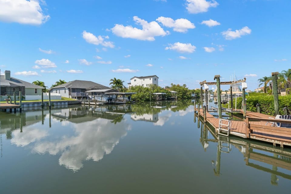 Day, Natural landscape, Activities, River view