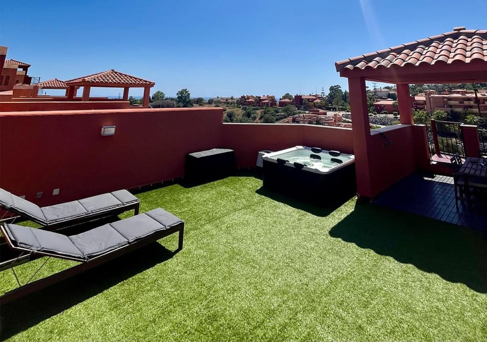 View (from property/room), Balcony/Terrace, Garden view, sunbed