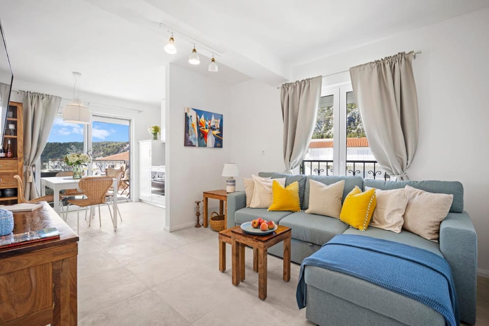Stunning seaview retreat with terrace Apartment in Hvar