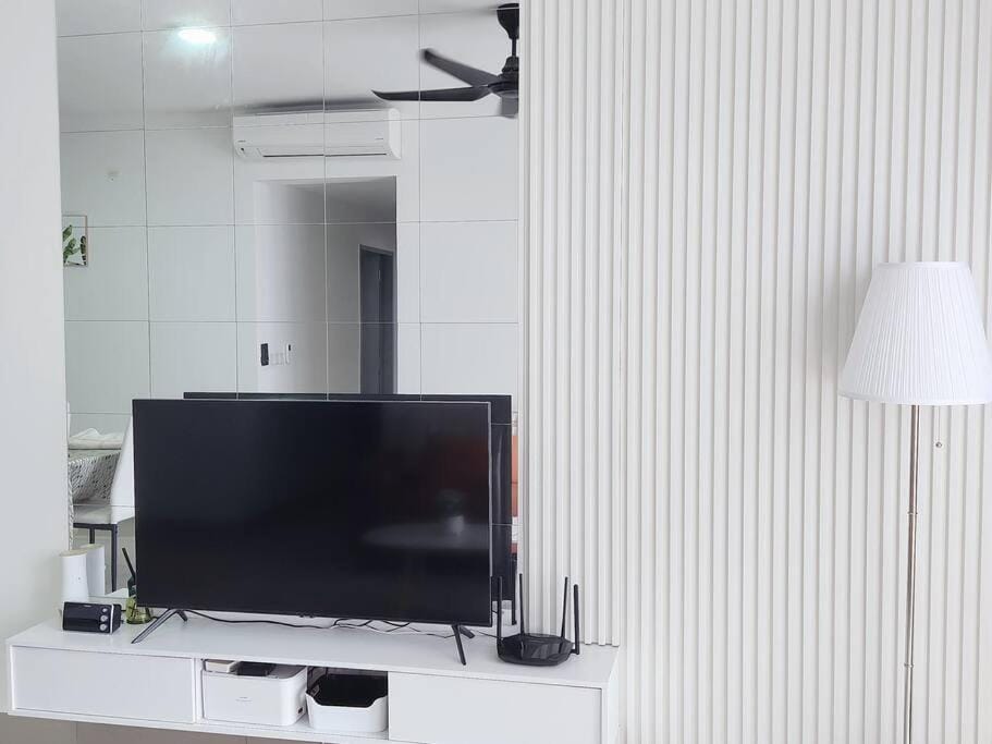 Luxury Spacious 4 Bedroom Suite - Cheras Maluri MRT Apartment in Federal Territory of Kuala Lumpur
