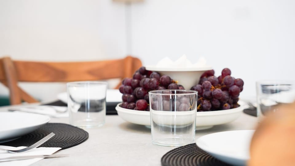 Dining area, Food