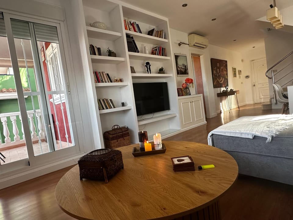 TV and multimedia, Living room, Seating area