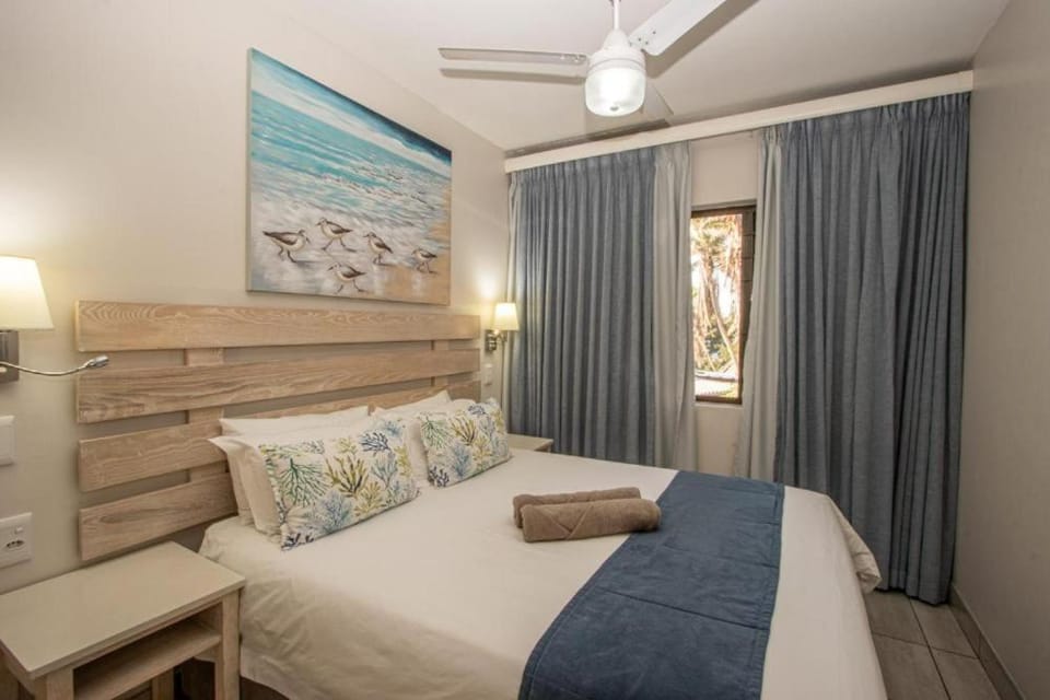 Bed, Bedroom, Area and facilities