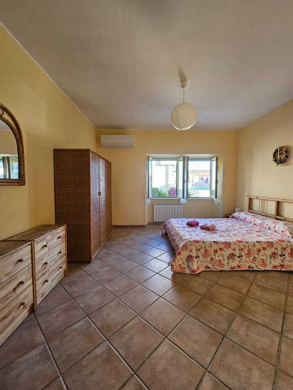 Bedroom, wardrobe