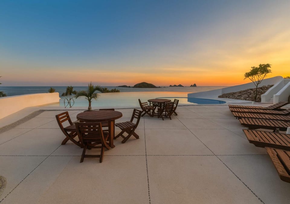 Oceanfront Villa w Private Jacuzzi & Club Access Villa in Ixtapa Zihuatanejo