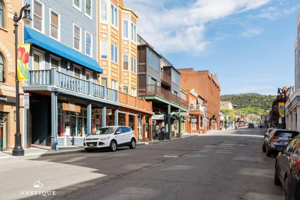 Park Haus on Main Street in Historic Old Town Hosted by Nestique Apartment in Park City