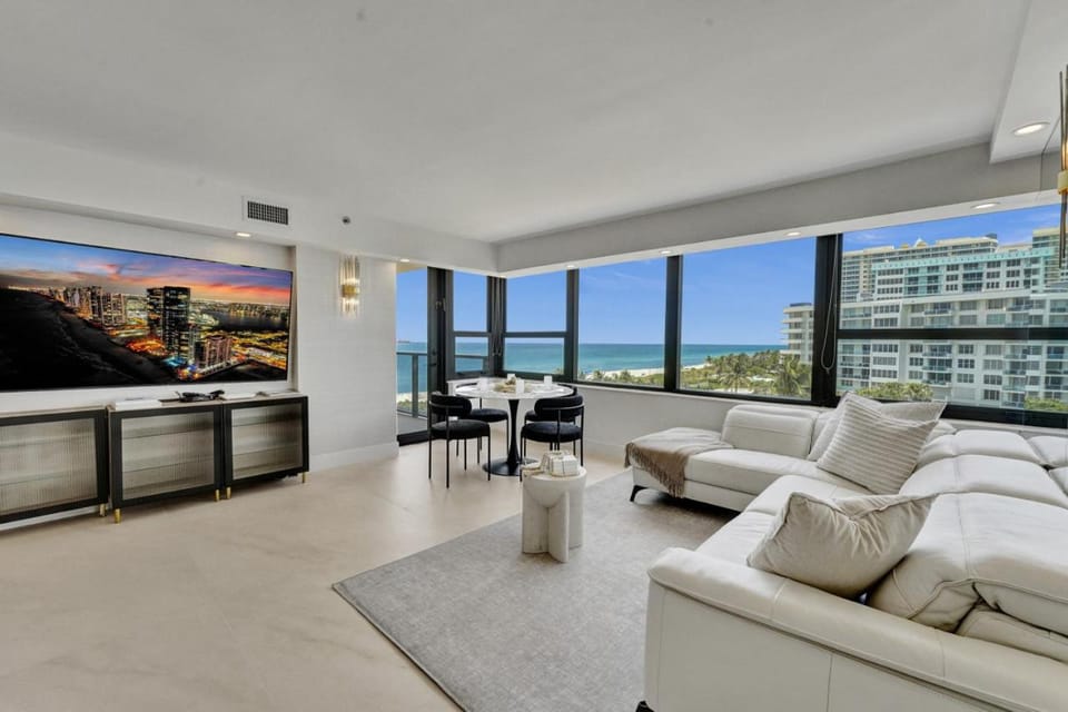 Beautiful Oceanfront 3BDR Condo 801 Apartment in Miami Beach