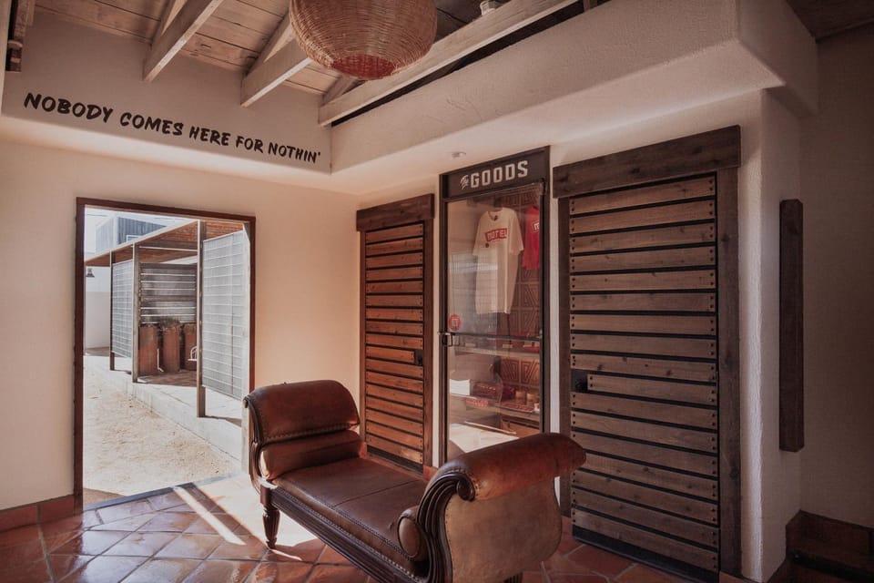 Seating area, Inner courtyard view