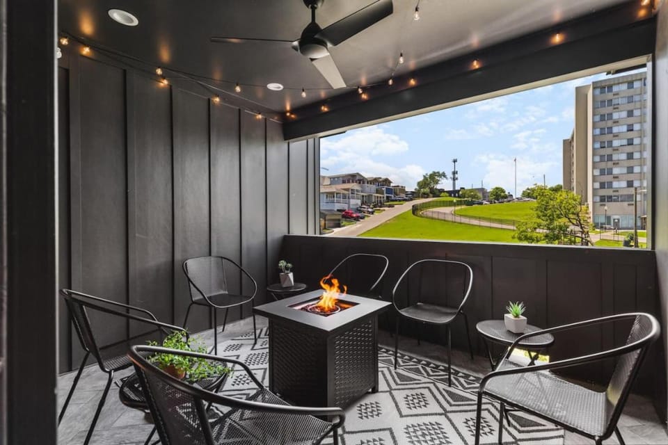 Patio, Balcony/Terrace