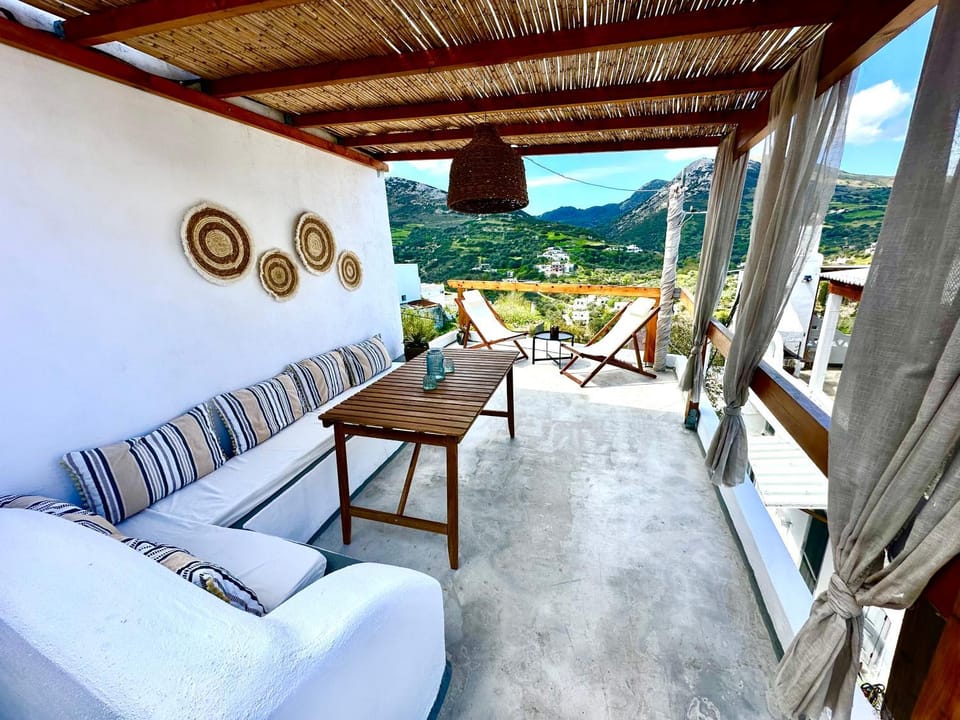 Babatseratsi skyrian studio 1 Apartment hotel in Euboea