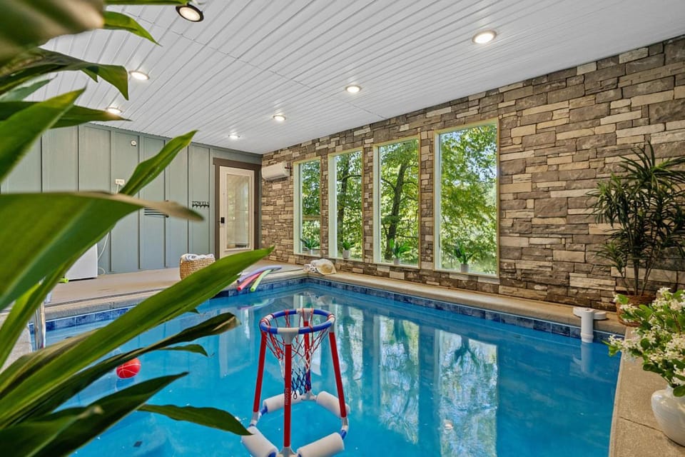 Sweet Escape By Ghosal Luxury Lodging House in Gatlinburg